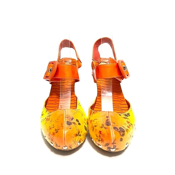 Vintage Y2K orange and yellow floral leather strappy heeled wooden clogs - Picture 2 of 8